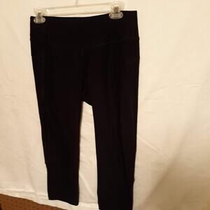 Apana Women's Capri Activewear Pants Legging Cut outs Black Size M